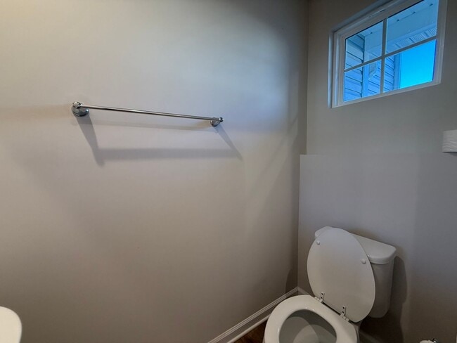 Building Photo - Modern 3-Bedroom Townhouse with Garage & Private Patio