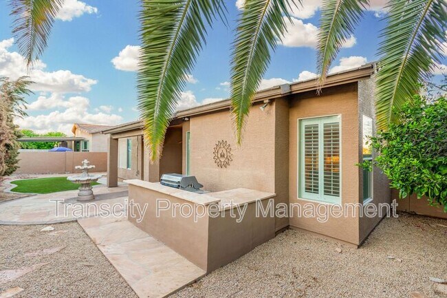 Building Photo - 6502 S Adobe Dr