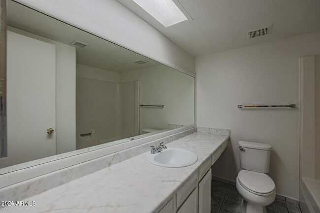 Building Photo - 3020 N 87th Ave