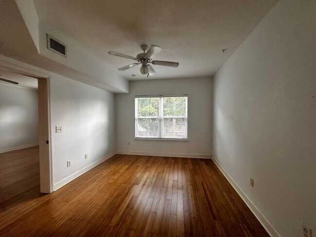 Building Photo - THE GRANDE DOWNTOWN CONDO - 1BR/1BA