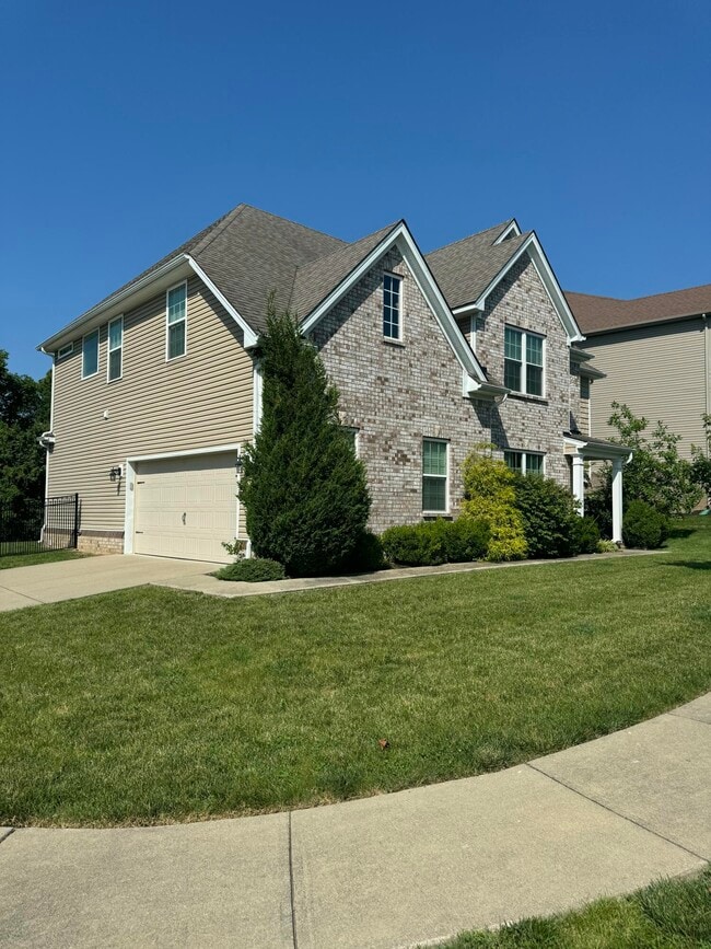 Building Photo - 290 Manitoba Ln