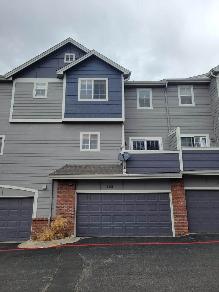 Building Photo - 19253 E Idaho Dr