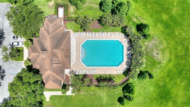 Building Photo - 546 Windsor Pl