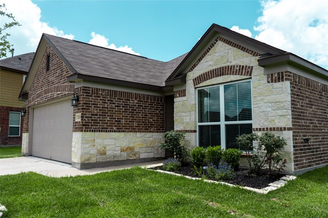 Building Photo - 3006 Tandem Ct