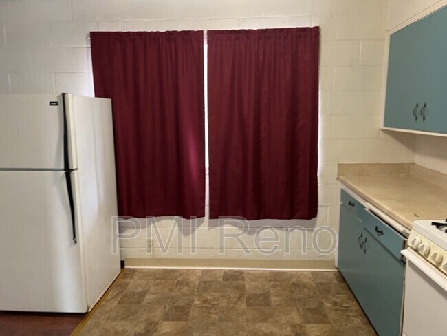 Building Photo - 2075 Patton Dr