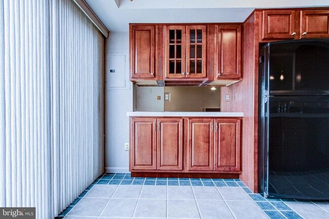 Building Photo - 204 Saratoga Ct