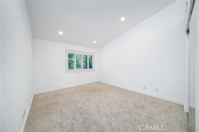 Building Photo - 3 Almador