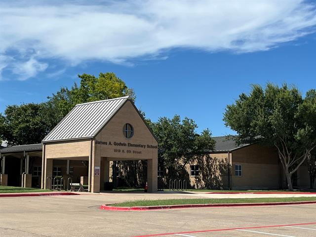 Building Photo - 1217 Bullock Dr