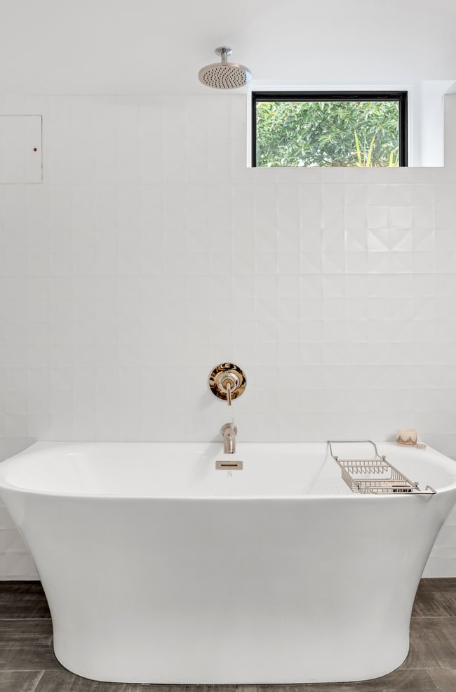 Building Photo - Stunning 3 bed/2bath remodeled home, with full ADU! Pets ok Move in Special!