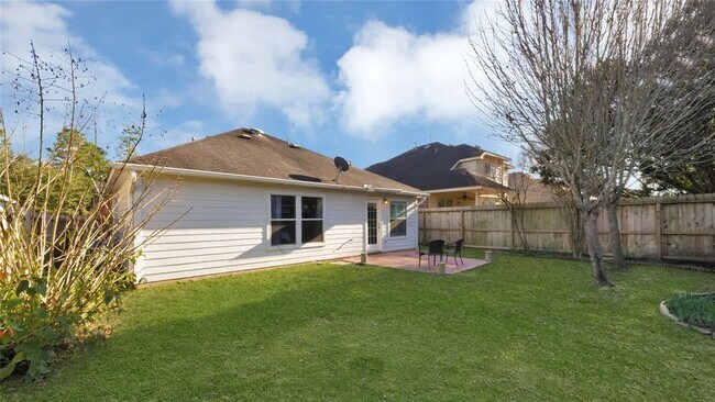 Building Photo - 2411 Colonial Springs Ln