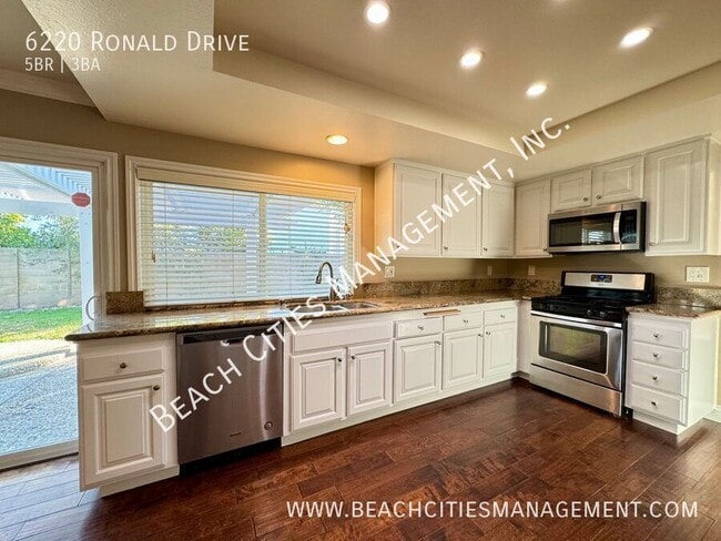 Building Photo - 6220 Ronald Dr