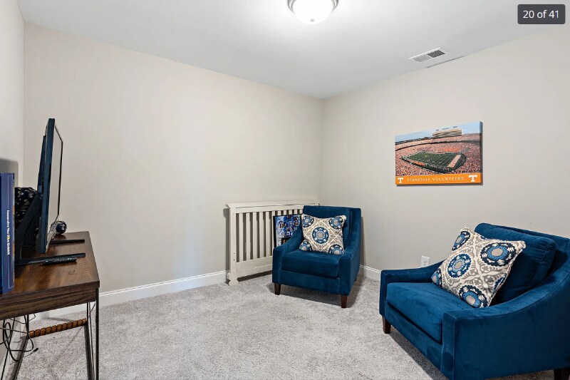 Building Photo - 141 Saddle Wood Ln