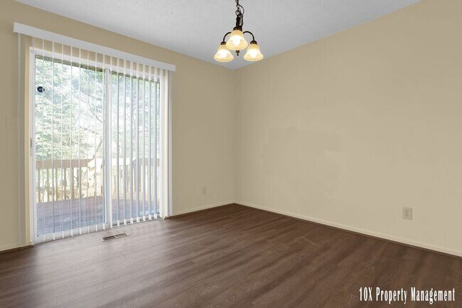 Building Photo - 1954-1956 Briceton Dr