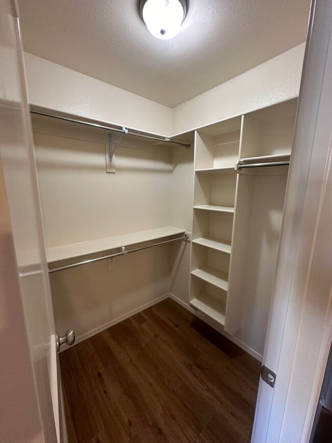 Building Photo - Come look at this beautiful 3-bedrom 2-bath new construction home.