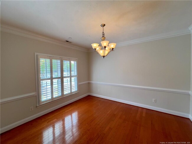 Building Photo - 346 Coverly Square