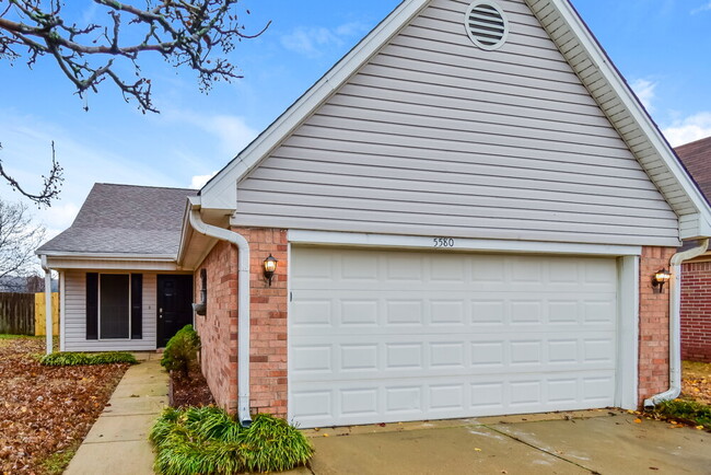 Building Photo - 5580 Kaitlyn Dr E