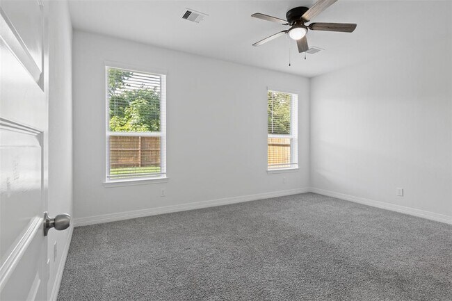 Building Photo - 3307 Avary River Ln