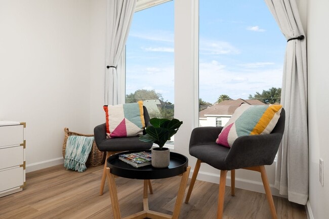 Building Photo - Gated Luxury Townhomes for Rent in North McAllen | Long-Term Lease at Colgate Crossings