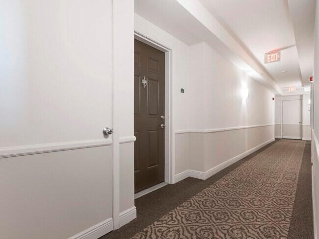 Building Photo - 610 Clematis St