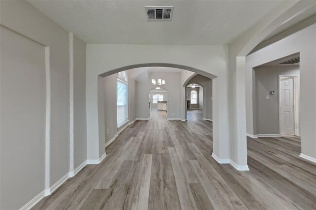 Building Photo - 12231 Piney Bend Dr