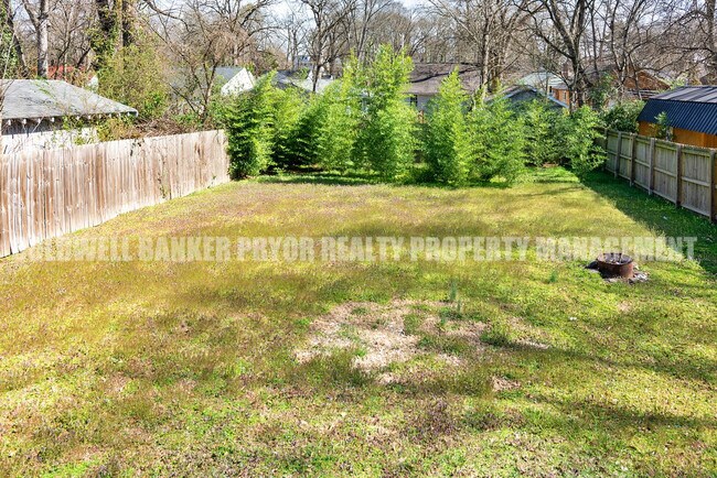 Building Photo - 128 S St Marks Ave