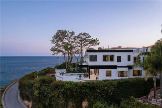 Building Photo - 212 Hazel Dr