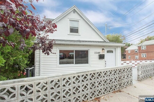 Building Photo - 2389 3rd St