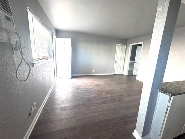 Building Photo - 1417 Bennett Ave