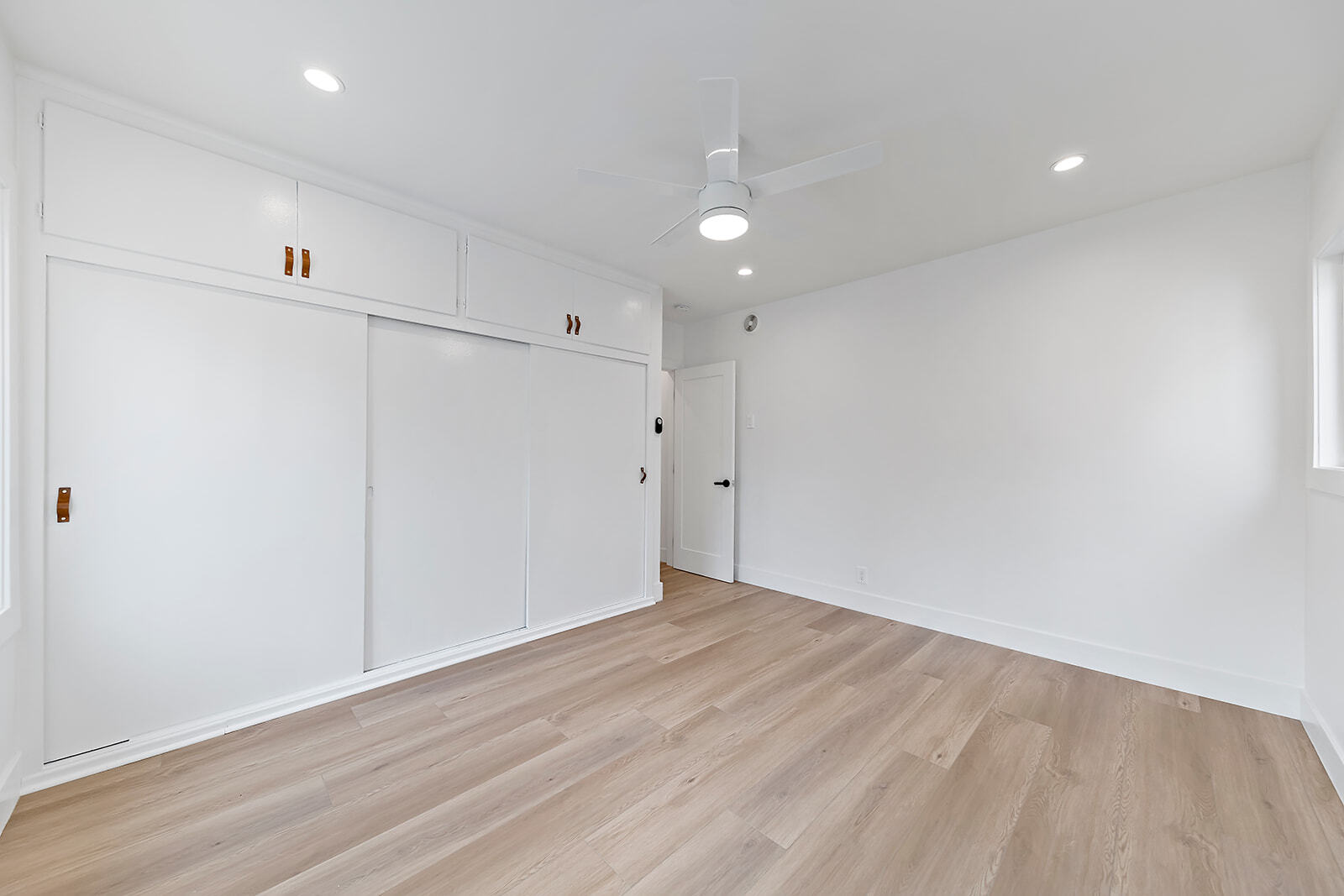 2616 3/4 - 2616 Glendale Blvd