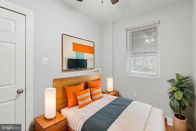 Building Photo - 1825 E Harold St