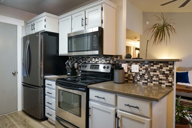 Building Photo - First Time on the Market