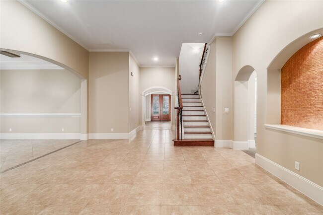 Building Photo - 4222 Stonebrook Ln