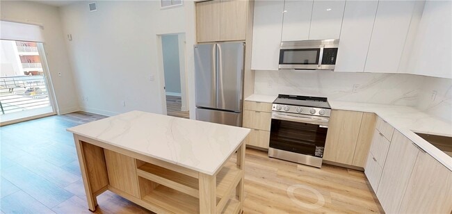 Building Photo - 21010 Erwin St