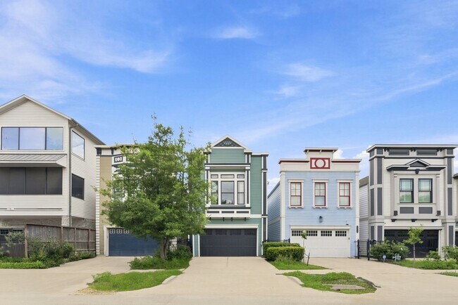 Building Photo - 1531 Dorothy St