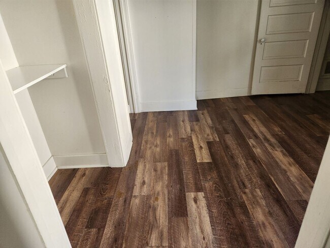 Building Photo - Broadway Triplex