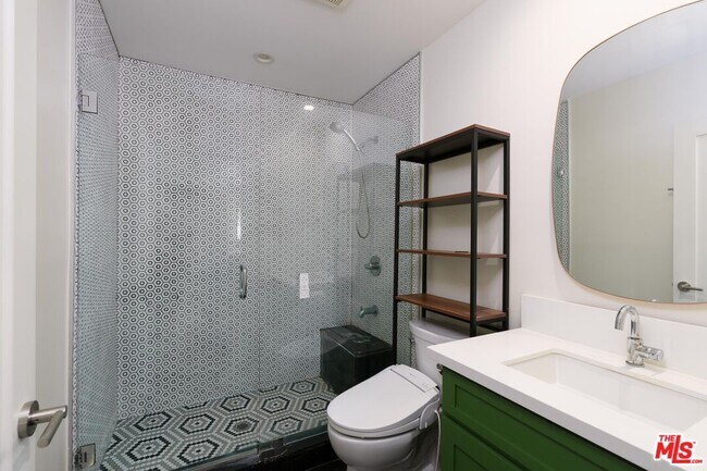 Building Photo - 2191 W 31st St