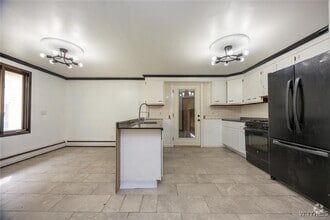 Building Photo - 54 Brownell St