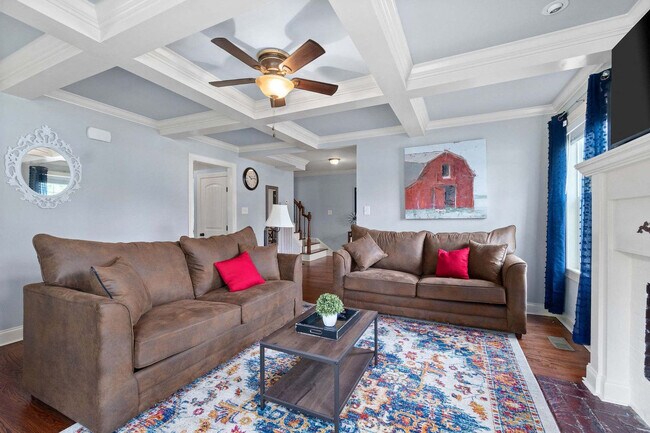 Building Photo - 206 E Street-ID1367378P