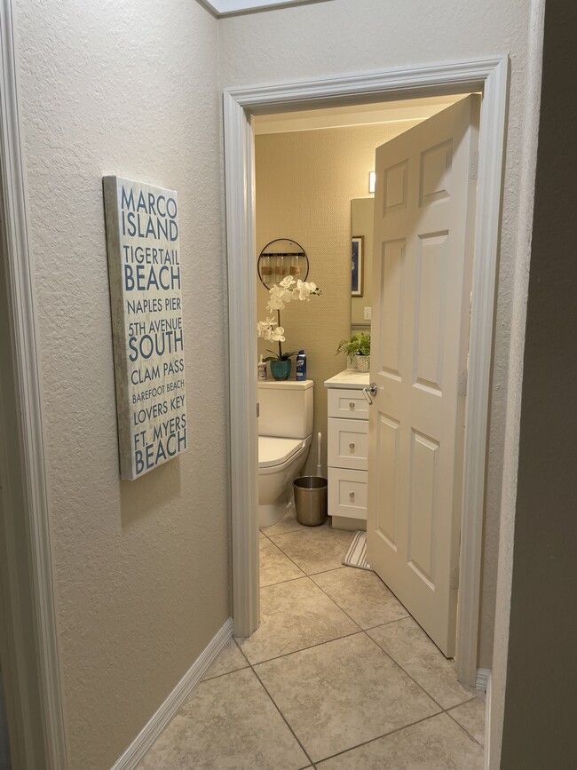 Guest Bathroom - 3235 Cypress Glen Way