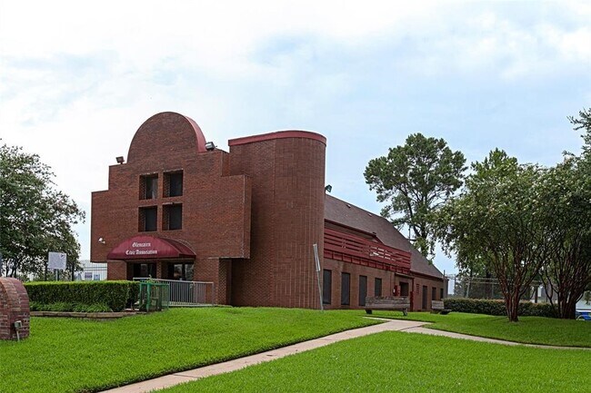 Building Photo - 4406 Kacee Dr