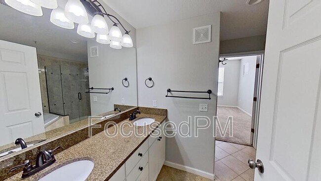 Building Photo - 1747 N Pearl St