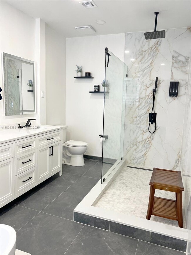 Building Photo - 20124 SW 129th Pl