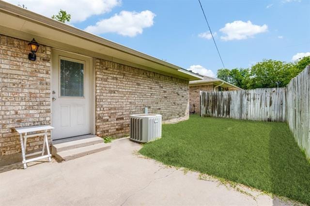 Building Photo - 808 W Belden St