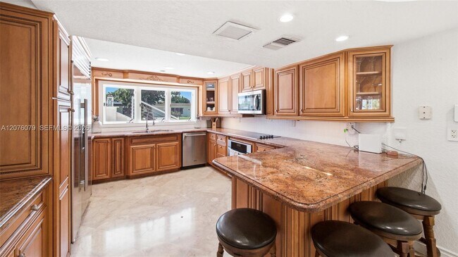 Building Photo - 2613 Tortugas Ln