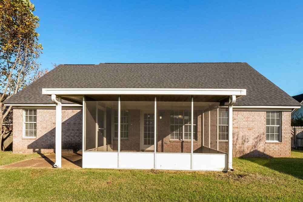 Building Photo - 115 Winding Creek Dr