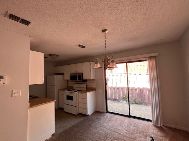 Building Photo - 3576 Torbay Dr