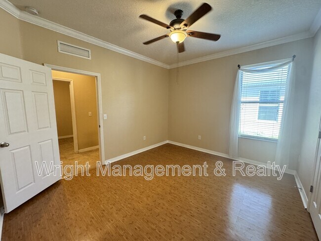 Building Photo - 2215 Parrot Fish Dr