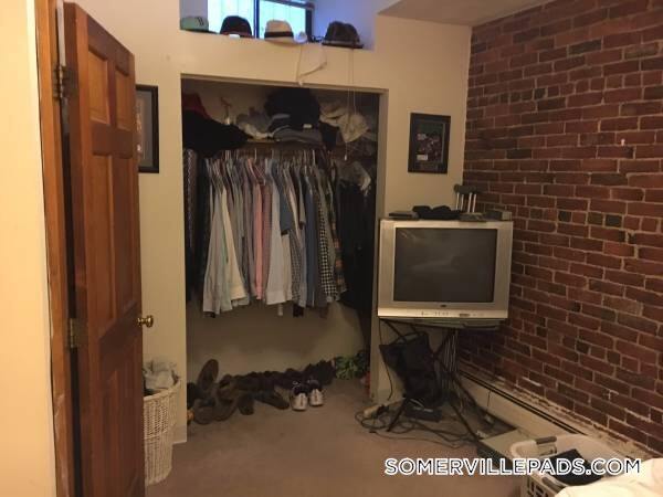 Building Photo - 108 Central St