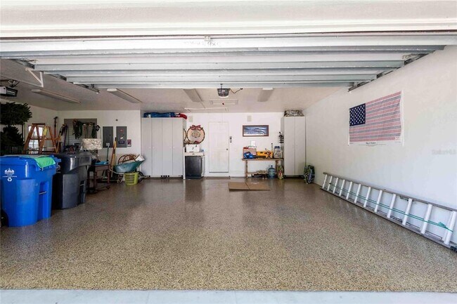 Building Photo - 6605 Stonington Dr N