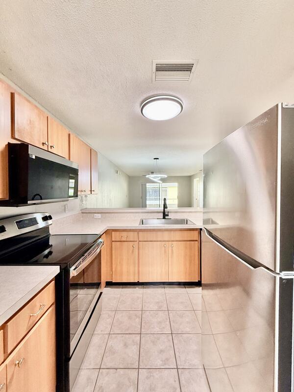 Building Photo - 2140 Mystic Ring Loop